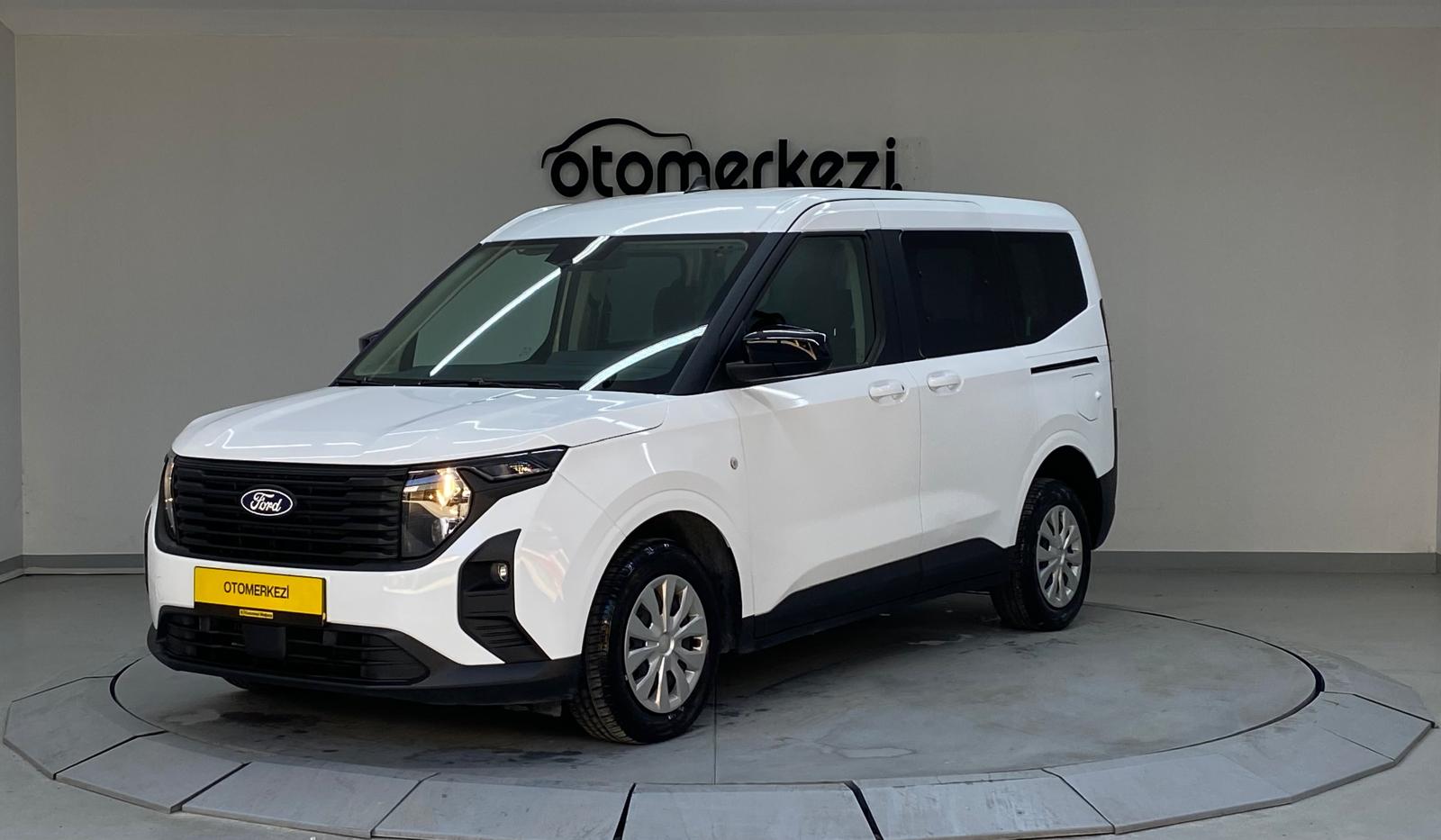 FORD TOURNEOCOURIER 1